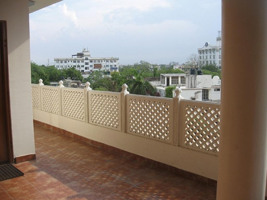 Hotel Savoy - Since 1951 Jaipur Exteriör bild